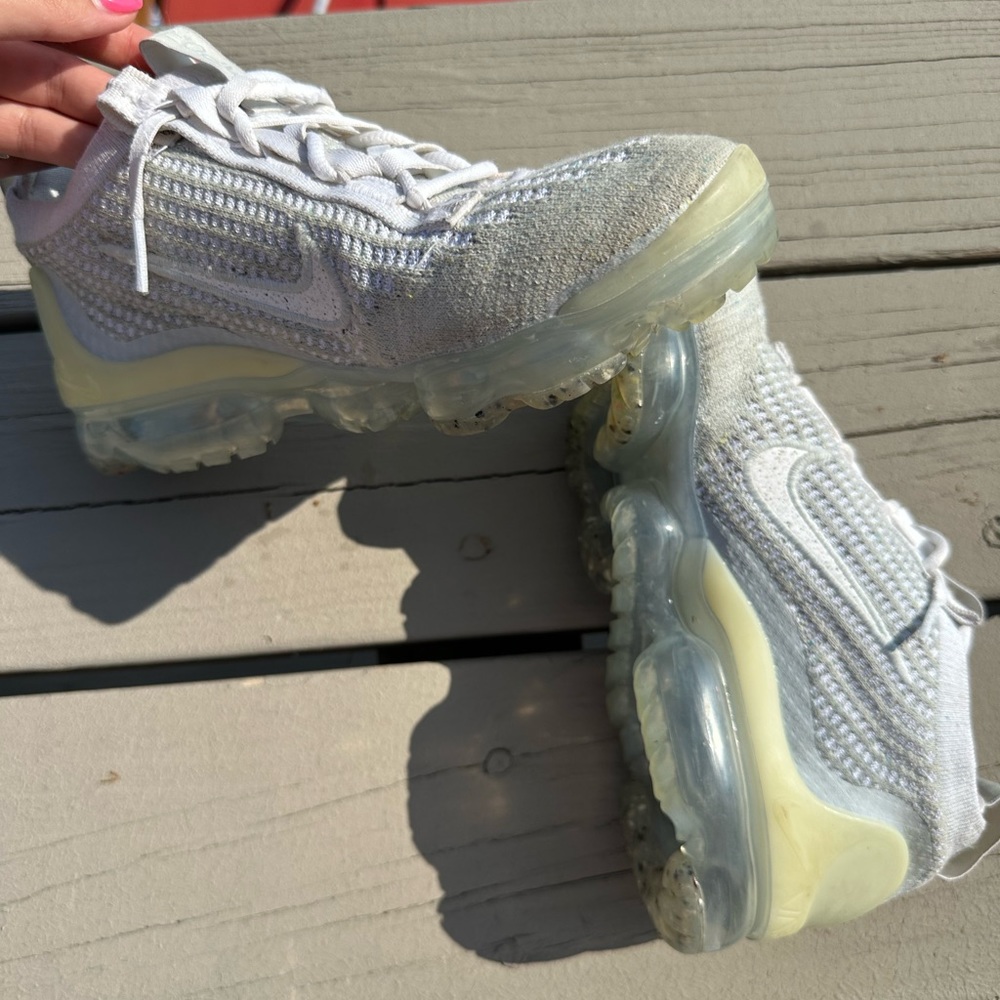 White Nike Air Vapormax 2021